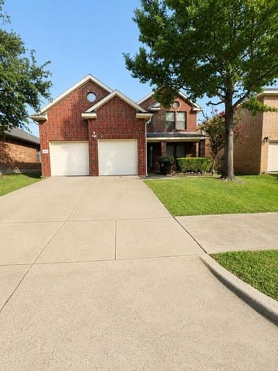 2053 Lake Trail Drive, Heartland TX 75126