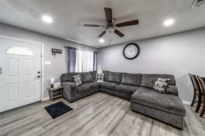 726 Royal Crest, Mesquite TX 75149 - Photo 3