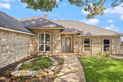 10200 Fieldcrest Drive, Benbrook TX 76126 - Photo 4