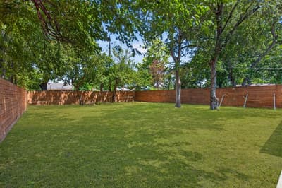 2511 Gladstone Drive, Dallas TX 75211 - Photo 3
