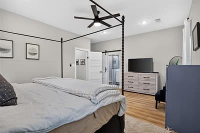 2511 Gladstone Drive, Dallas TX 75211 - Photo 5