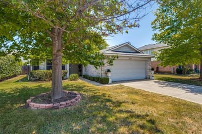 2228 Overlook Lane, Denton TX 76207 - Photo 2