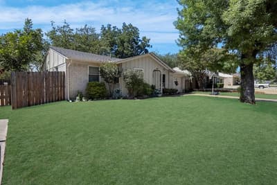 1215 Aransas Drive, Euless TX 76039 - Photo 3
