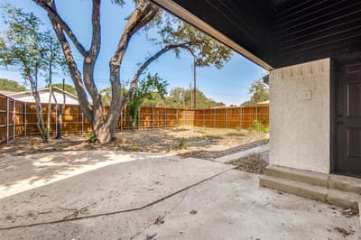 5209 Breakwood Drive, Dallas TX 75227 - Photo 5