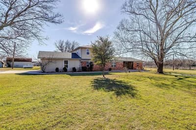 125 County Road 4850, Newark TX 76071 - Photo 2