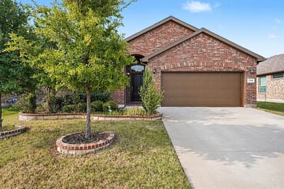 729 Rebecca Lane, Saginaw TX 76131