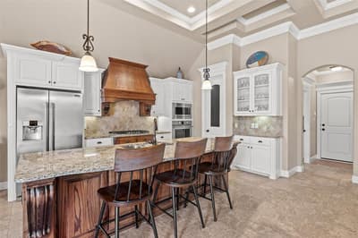 427 River Bank Lane, Granbury TX 76049 - Photo 3