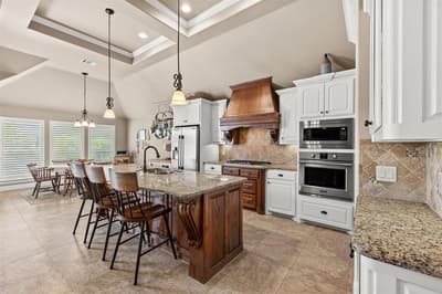 427 River Bank Lane, Granbury TX 76049 - Photo 4