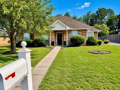 3910 Castlegate Drive, Paris TX 75462