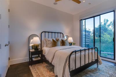 433 Trinity River Circle, Dallas TX 75203 - Photo 3