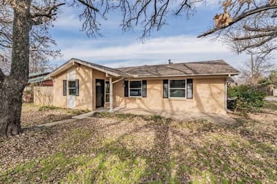 1721 Kay Avenue, Bridgeport TX 76426 - Photo 2