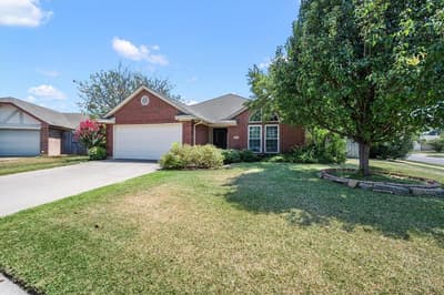 4209 Worth Forest Drive, Arlington TX 76016