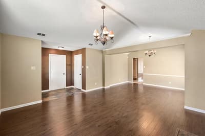 4209 Worth Forest Drive, Arlington TX 76016 - Photo 4