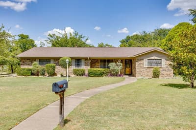 14 Arthur Drive, Edgecliff Village TX 76134 - Photo 2