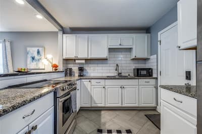 13641 Weald Green Street, Dallas TX 75240 - Photo 4