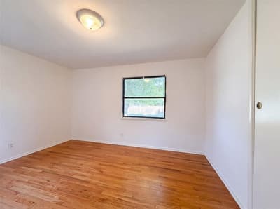 2609 Brockbank Drive, Irving TX 75062 - Photo 4