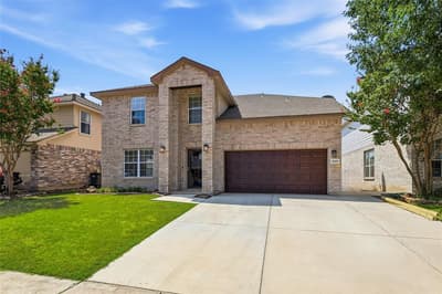 3520 Cattlebaron Drive, Fort Worth TX 76262 - Photo 2