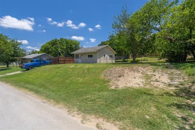 2264 Fritz Allen Street, Sansom Park TX 76114 - Photo 2