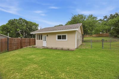 2264 Fritz Allen Street, Sansom Park TX 76114 - Photo 3