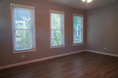 307 N Robinson Street, Cleburne TX 76031 - Photo 5