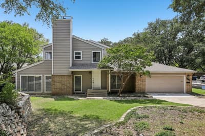 2712 Meadowstone Court, Carrollton TX 75006