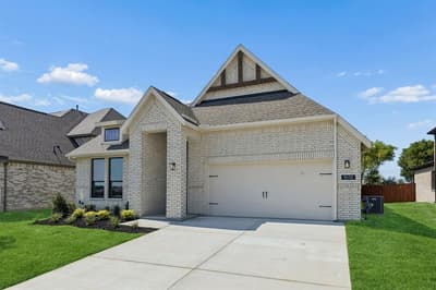 1013 Goldenrod Drive, Justin TX 76247 - Photo 2