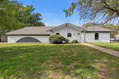 129 Texas Avenue, Hewitt TX 76643