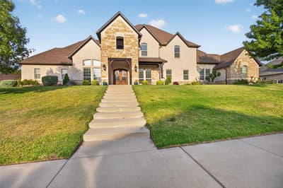 1100 Stone Ridge Lane, DeSoto TX 75115