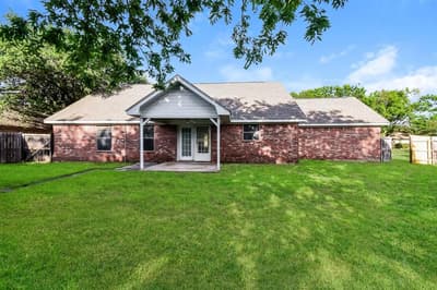 2127 N Village Drive, Bonham TX 75418 - Photo 5