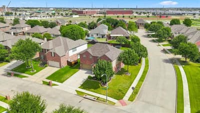 1100 Crest Breeze Drive, Fort Worth TX 76052