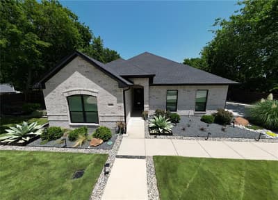 1635 Frederick Street, Lancaster TX 75134 - Photo 2