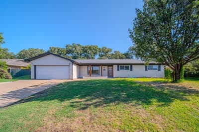 532 Plainview Drive, Hurst TX 76054