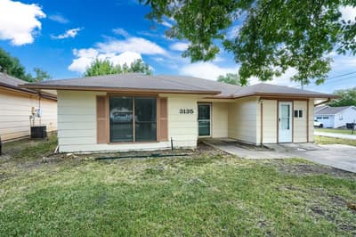 3135 Maple Avenue, Greenville TX 75402