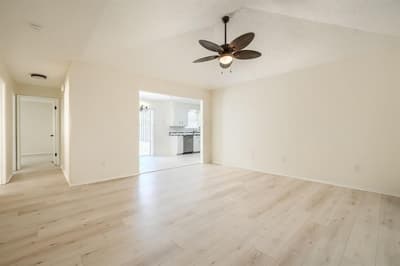 3135 Maple Avenue, Greenville TX 75402 - Photo 4