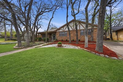 5808 Ridge Drive, Arlington TX 76016 - Photo 3