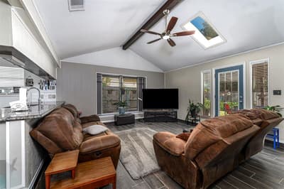 5903 Pleasant Wood Trail, Arlington TX 76016 - Photo 4