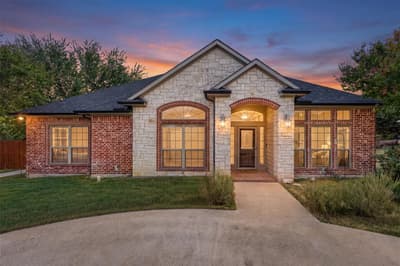 1010 Williams Street, Ennis TX 75119