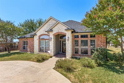 1010 Williams Street, Ennis TX 75119 - Photo 4