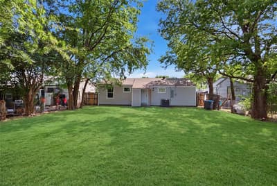905 E Shaw Street, Fort Worth TX 76110 - Photo 5