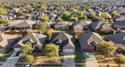 565 Griffith Drive, Saginaw TX 76179 - Photo 2