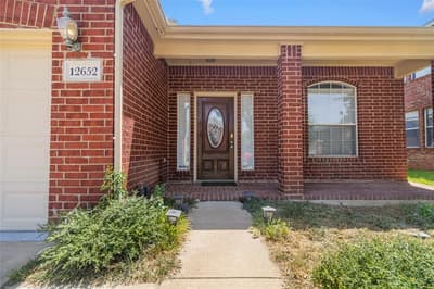 12652 Oakwood Circle, Fort Worth TX 76040 - Photo 3