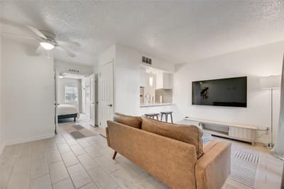 1810 N Garrett Avenue # 119, Dallas TX 75206 - Photo 2