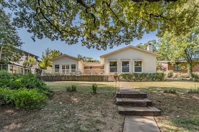 300 Shoreline Drive, Azle TX 76020 - Photo 2