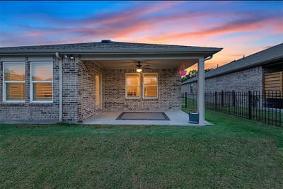 913 Rough Hollow Drive, McKinney TX 75071 - Photo 4