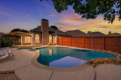 204 Meredith Court, Irving TX 75063 - Photo 3