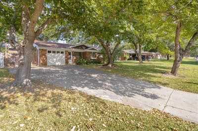 840 Comal Avenue, White Settlement TX 76108 - Photo 4