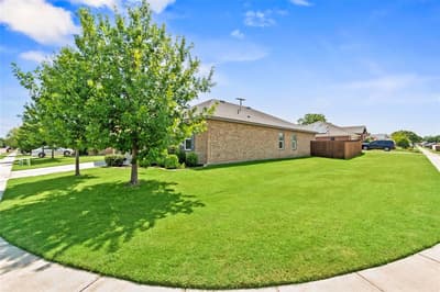 500 Swift Current Drive, Crowley TX 76036 - Photo 3