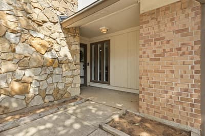 4609 Rockland Drive, Arlington TX 76016 - Photo 3