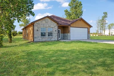 300 Private Road 36008, Honey Grove TX 75446 - Photo 3