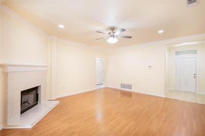1304 W Mitchell Street, Arlington TX 76013 - Photo 3